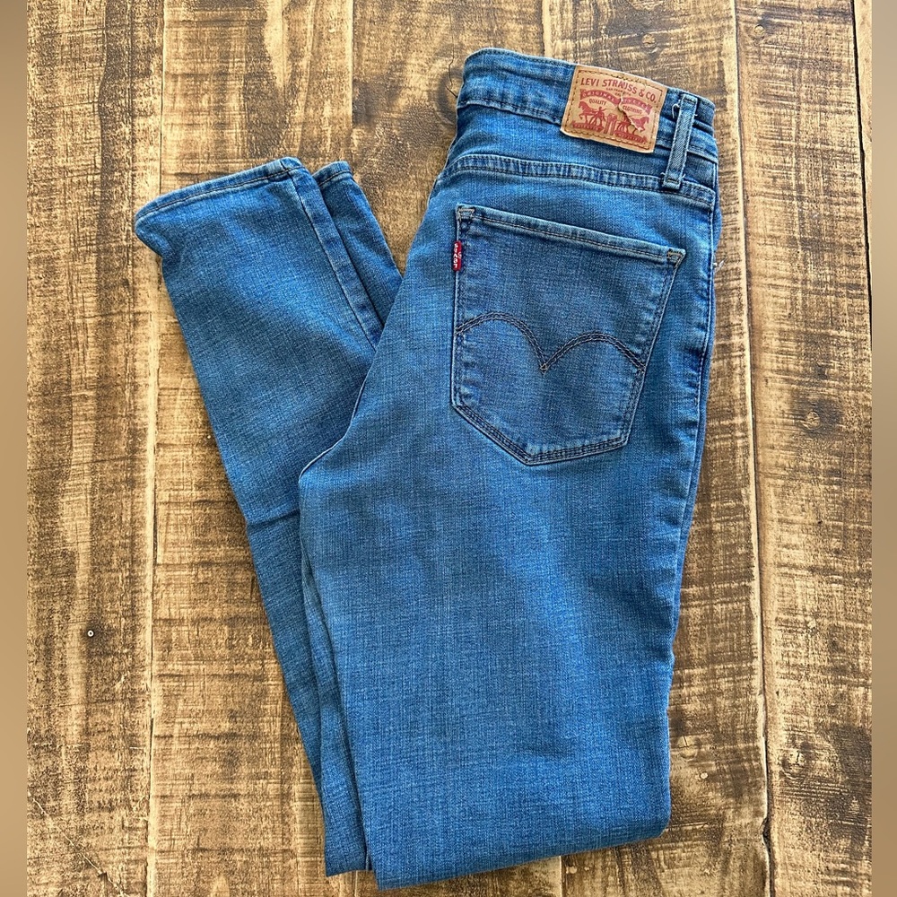 Levi’s Women’s 721 Skinny Jeans